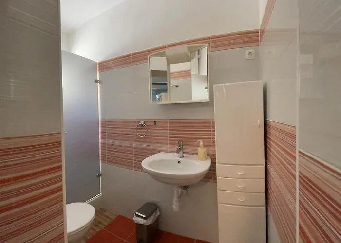 Gostinjska kuća & Andrea 2 4*